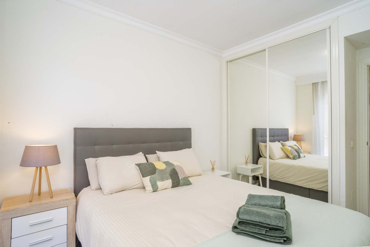 2 Bedroom Apartment for Sale in Marbella — 9
