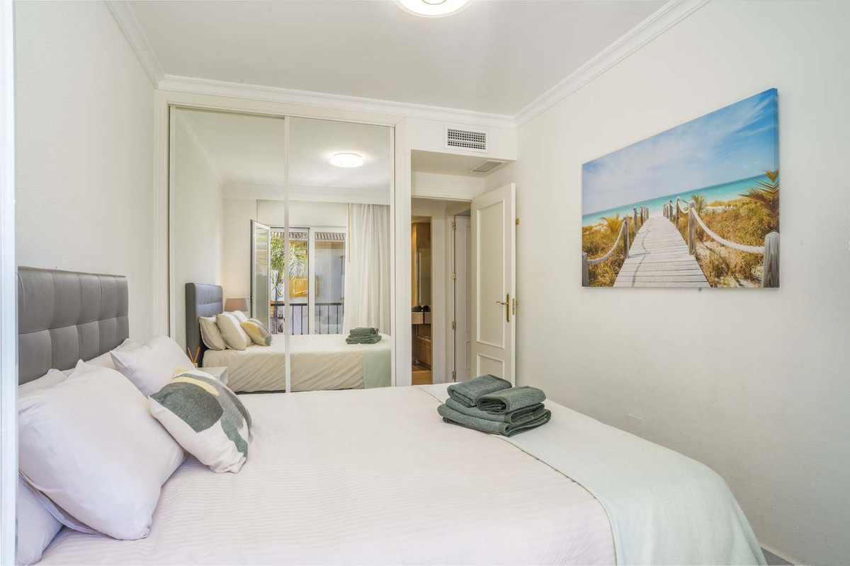 2 Bedroom Apartment for Sale in Marbella — view 10