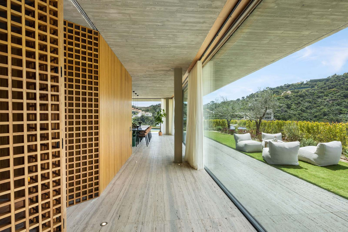 7 Bedroom Villa for Sale in Benahavís — 5