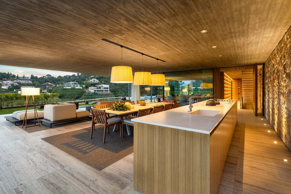 7 Bedroom Villa for Sale in Benahavís — 8