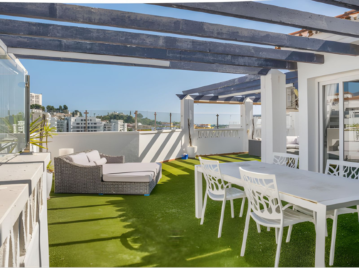3 Bedroom Apartment for Sale in La Campana — 5