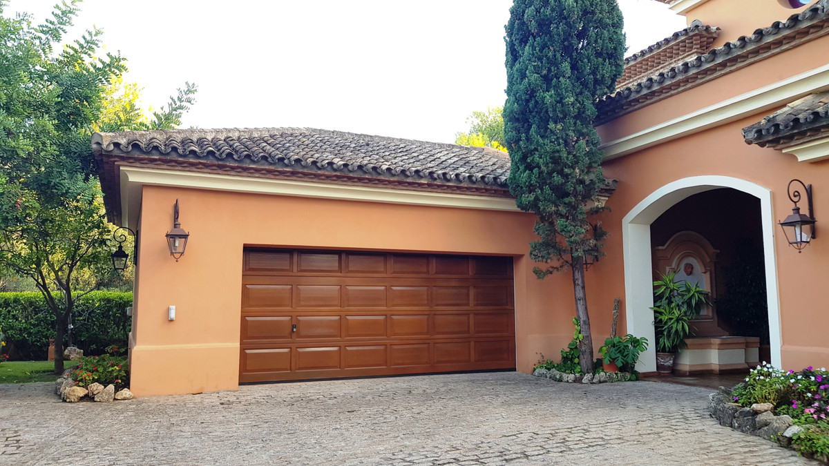 4 Bedroom Villa for Sale in Sierra Blanca — 2