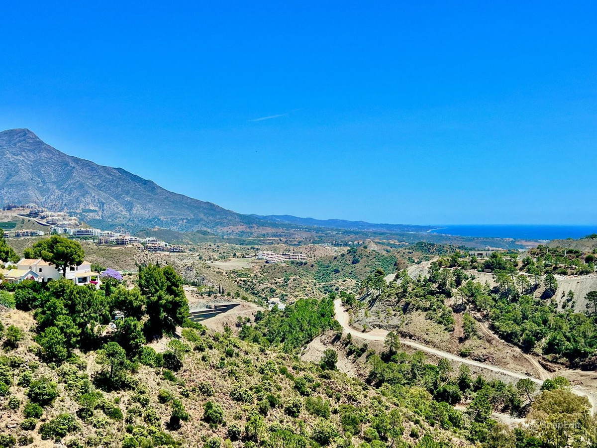 Plot for Sale in El Madroñal — 3