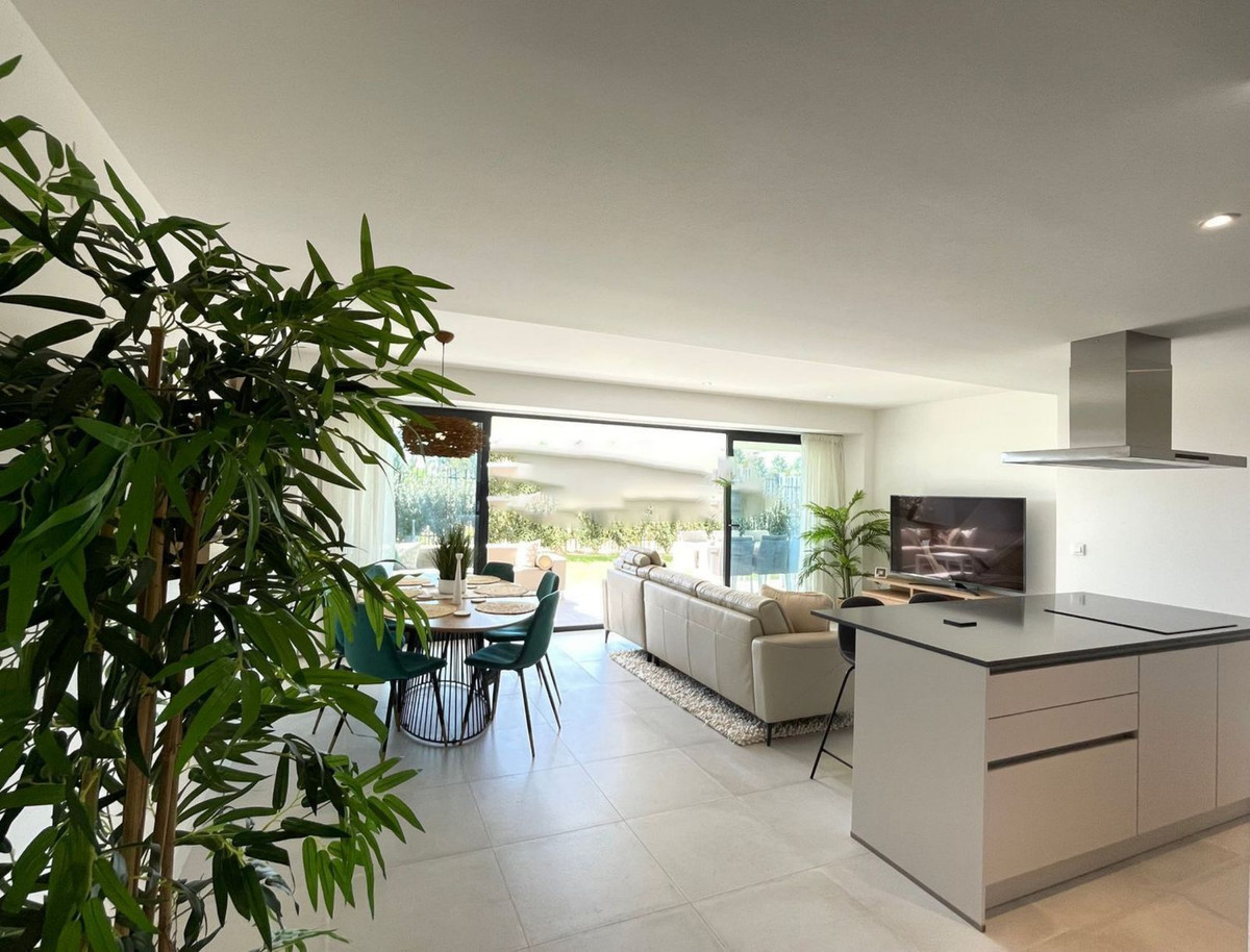 3 Bedroom Apartment for Sale in Selwo — 4