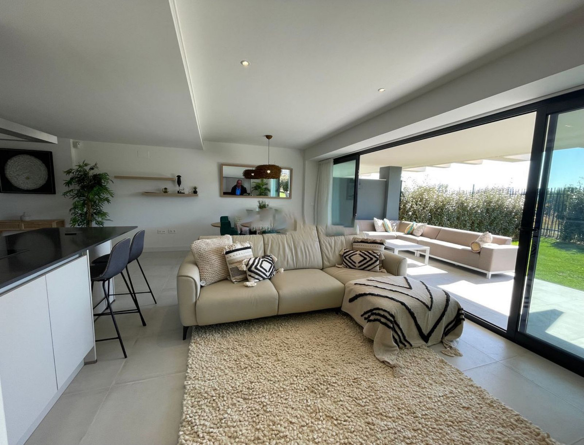 3 Bedroom Apartment for Sale in Selwo — 5
