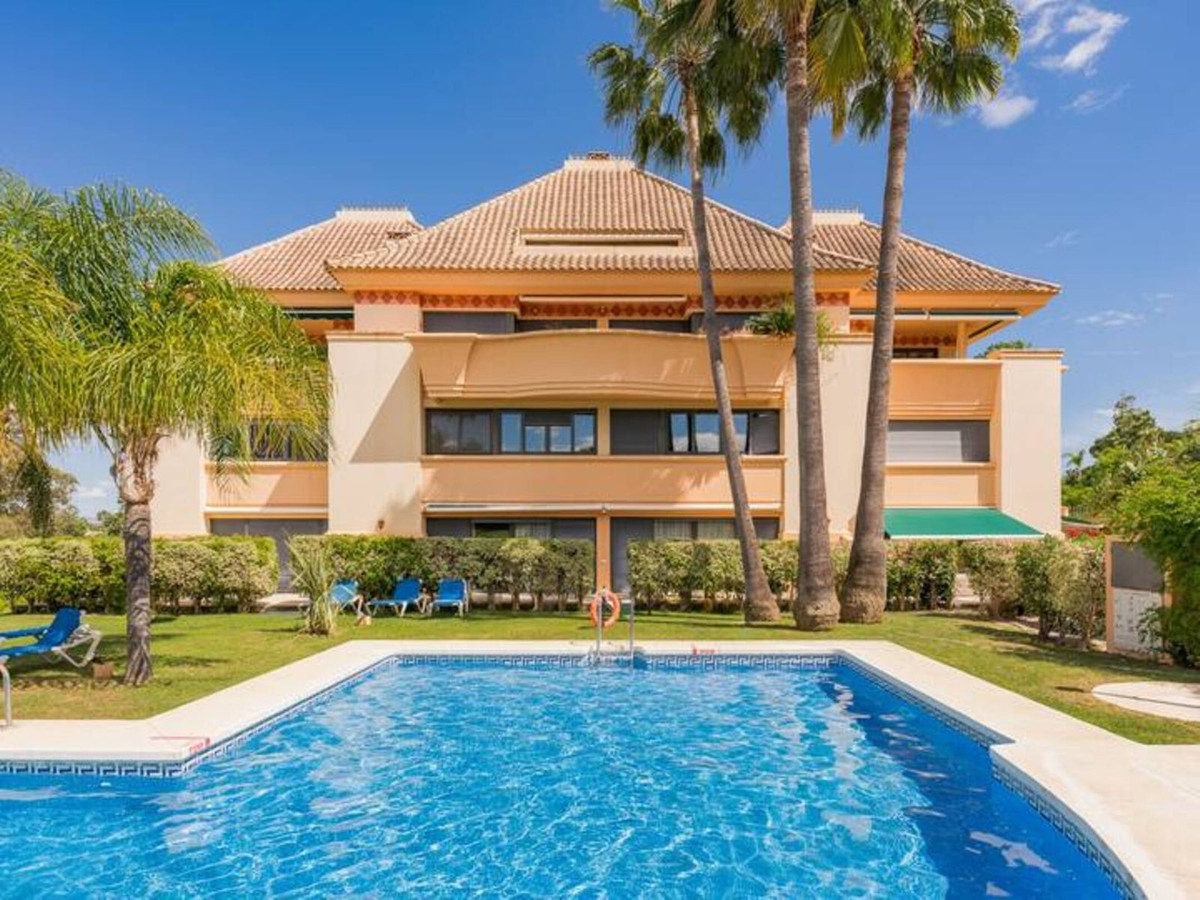 3 Bedroom Apartment for Sale in Nueva Andalucía