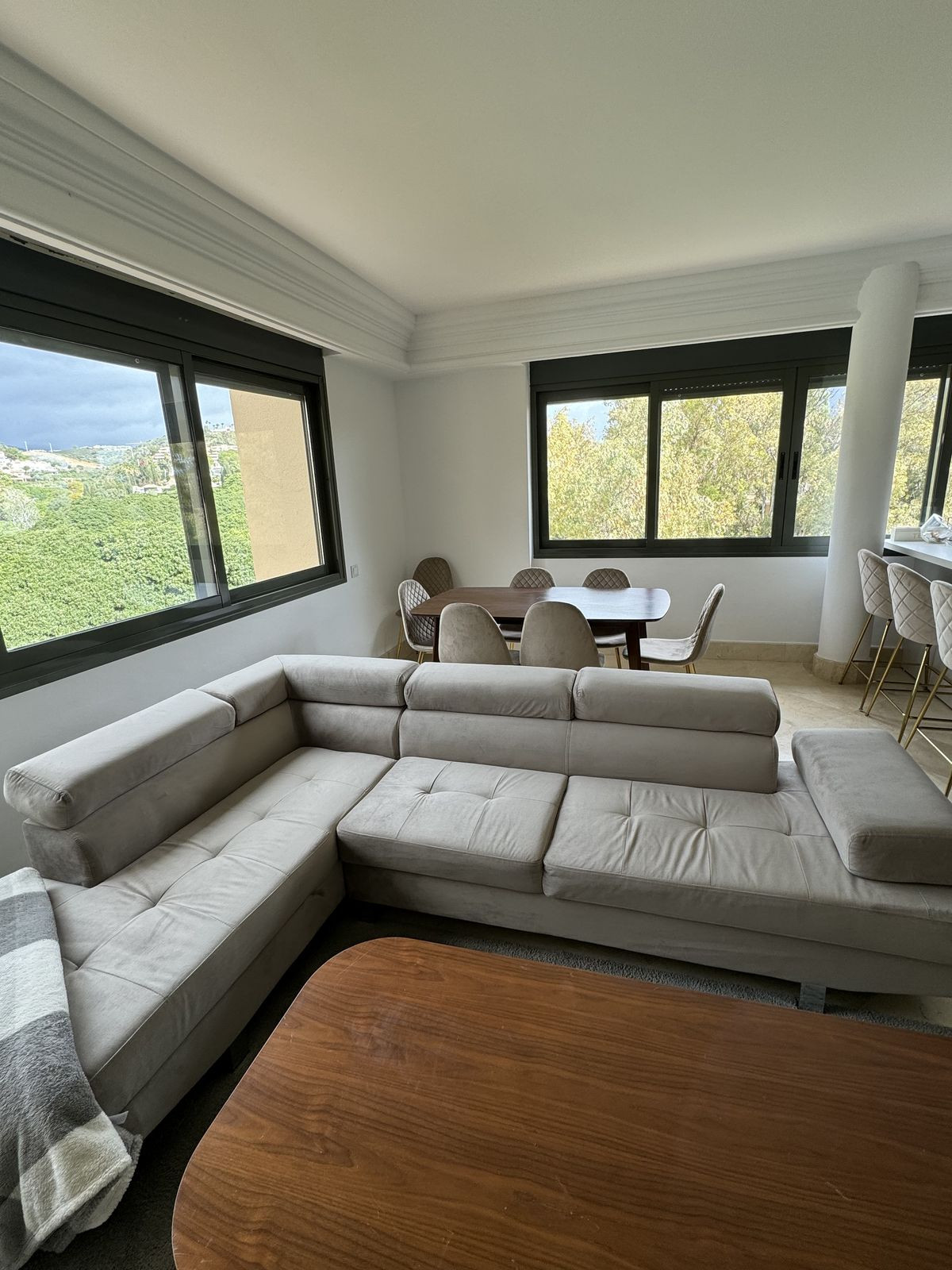 3 Bedroom Apartment for Sale in Nueva Andalucía — 2