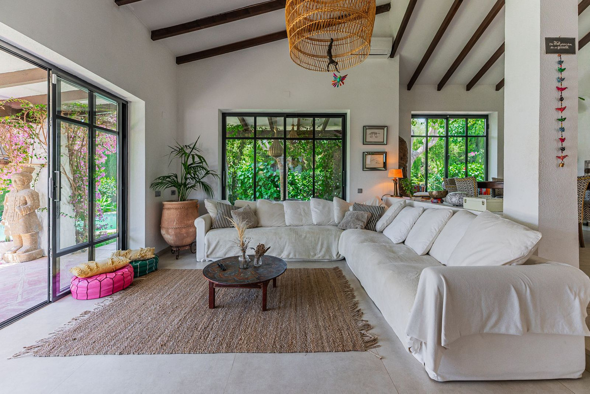 4 Bedroom Villa for Sale in Atalaya — 4