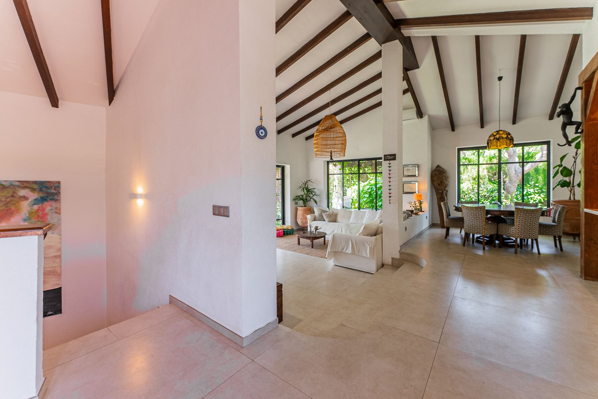 4 Bedroom Villa for Sale in Atalaya — 9