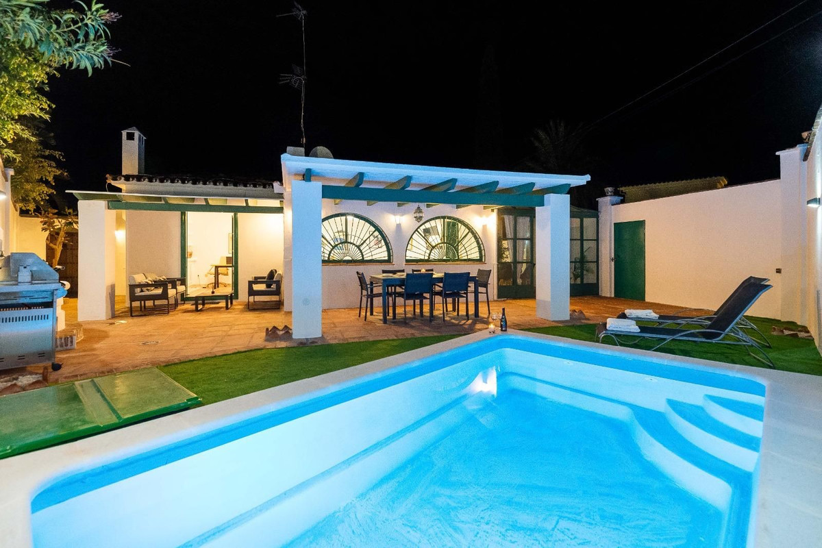 5 Bedroom Villa for Sale in Nueva Andalucía