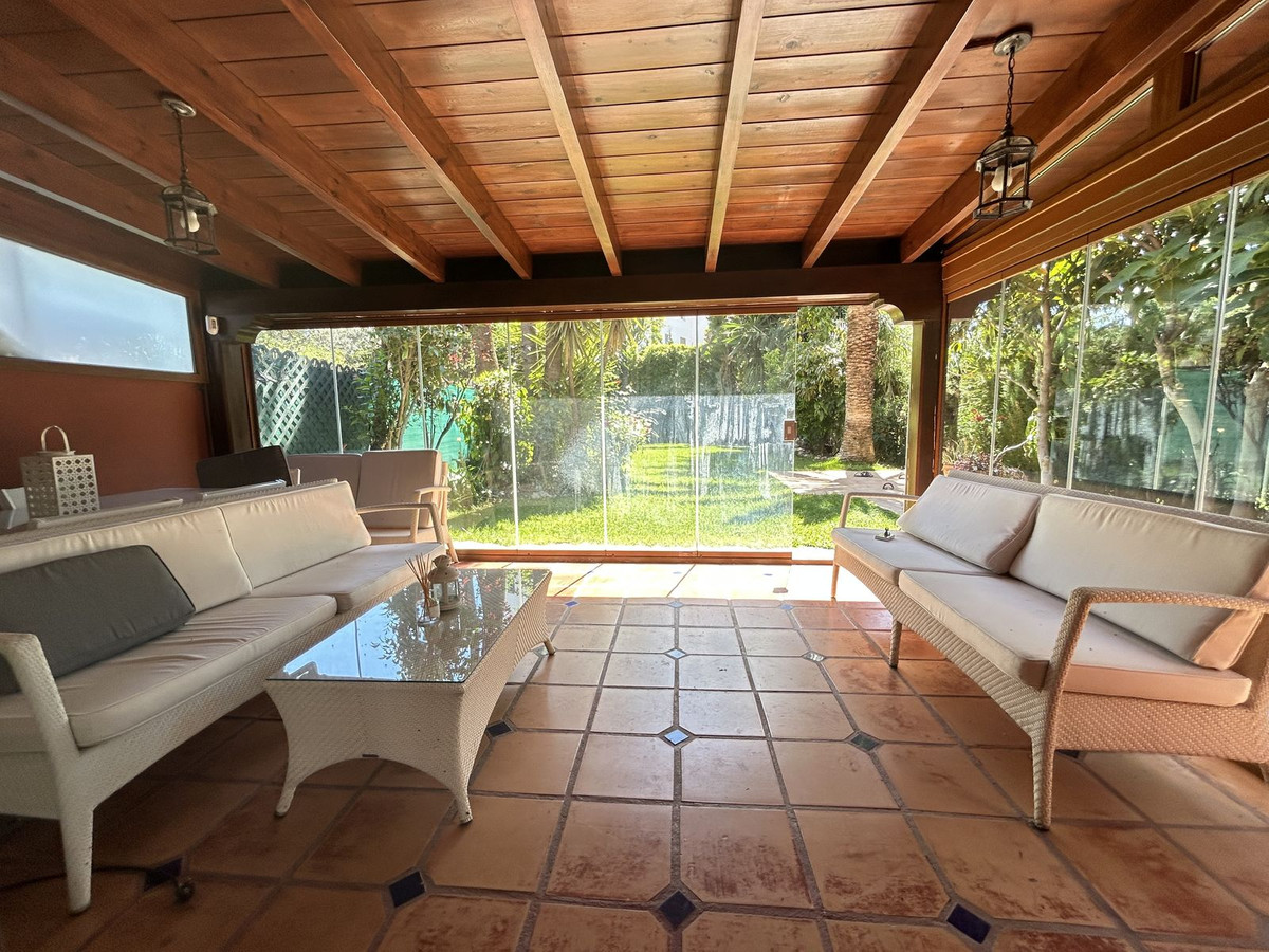 4 Bedroom Villa for Sale in Atalaya — 3