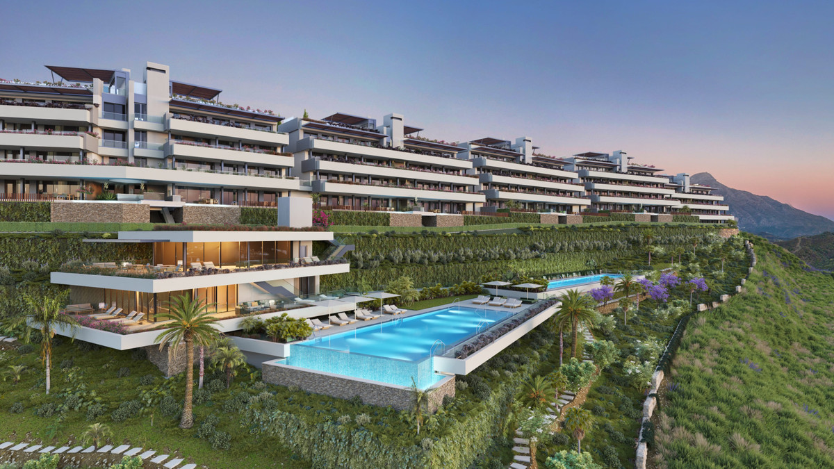 3 Bedroom Apartment for Sale in Benahavís