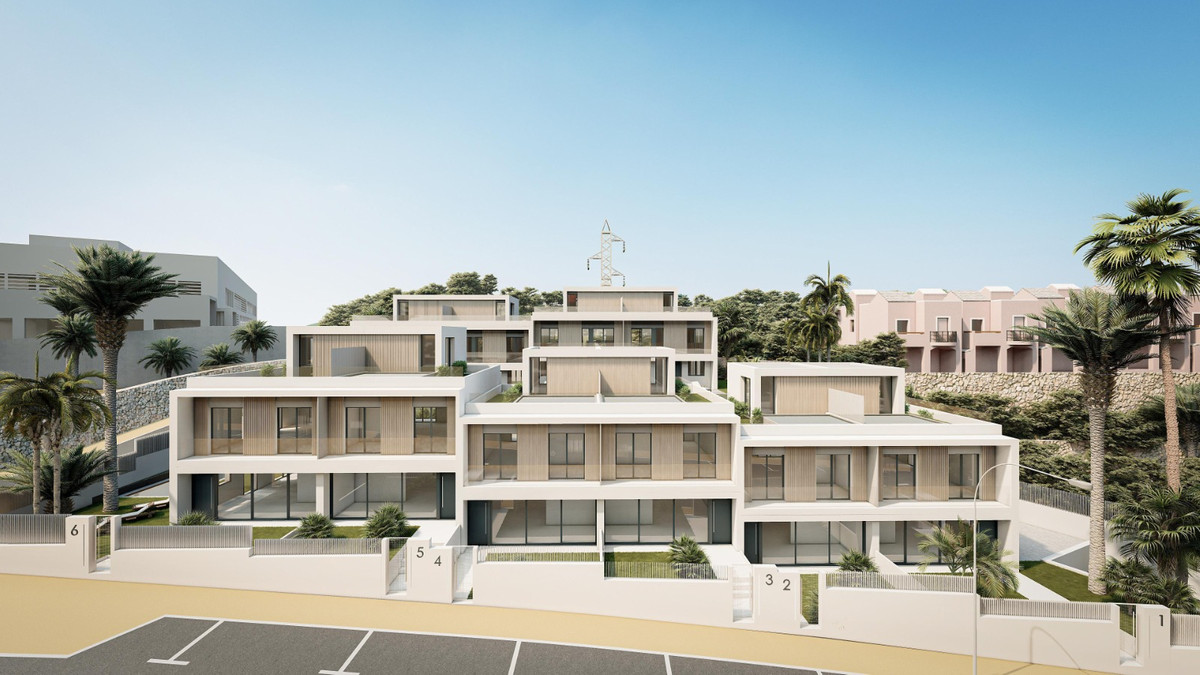 4 Bedroom Townhouse for Sale in Estepona — view 10