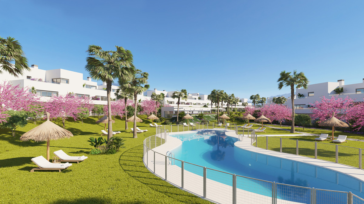 3 Bedroom Apartment for Sale in Estepona