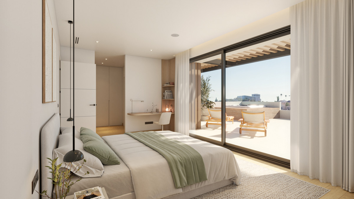 4 Bedroom Villa for Sale in New Golden Mile — 4