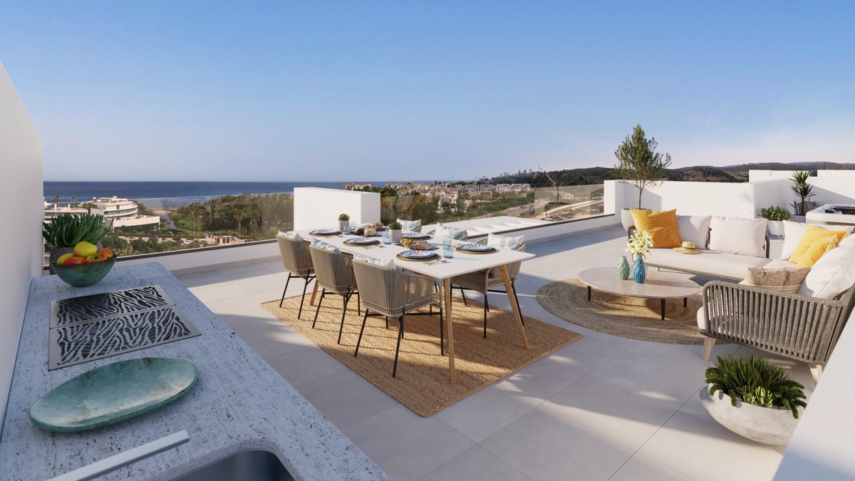 3 Bedroom Apartment for Sale in Estepona — 2