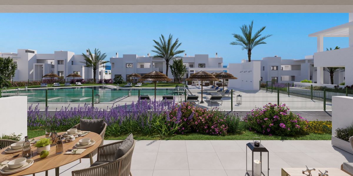 3 Bedroom Apartment for Sale in Estepona — 8