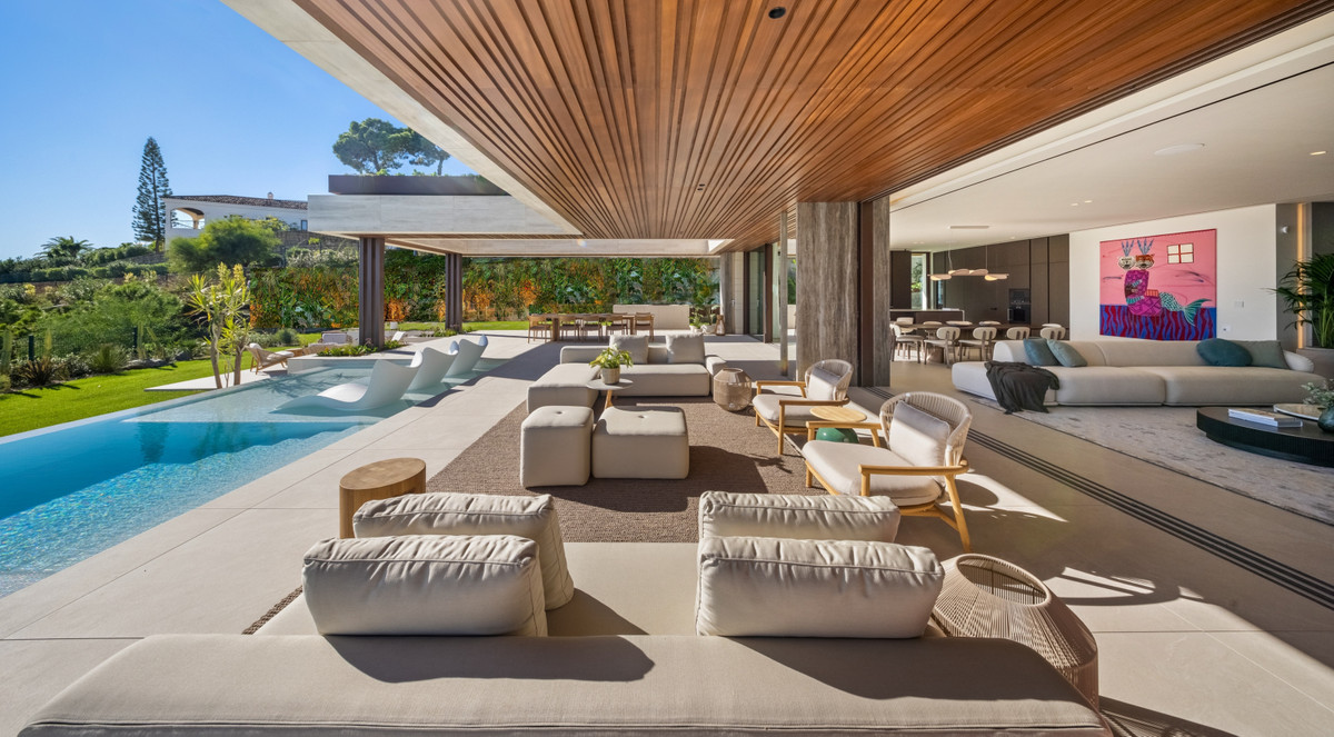 5 Bedroom Villa for Sale in Benahavís — 5