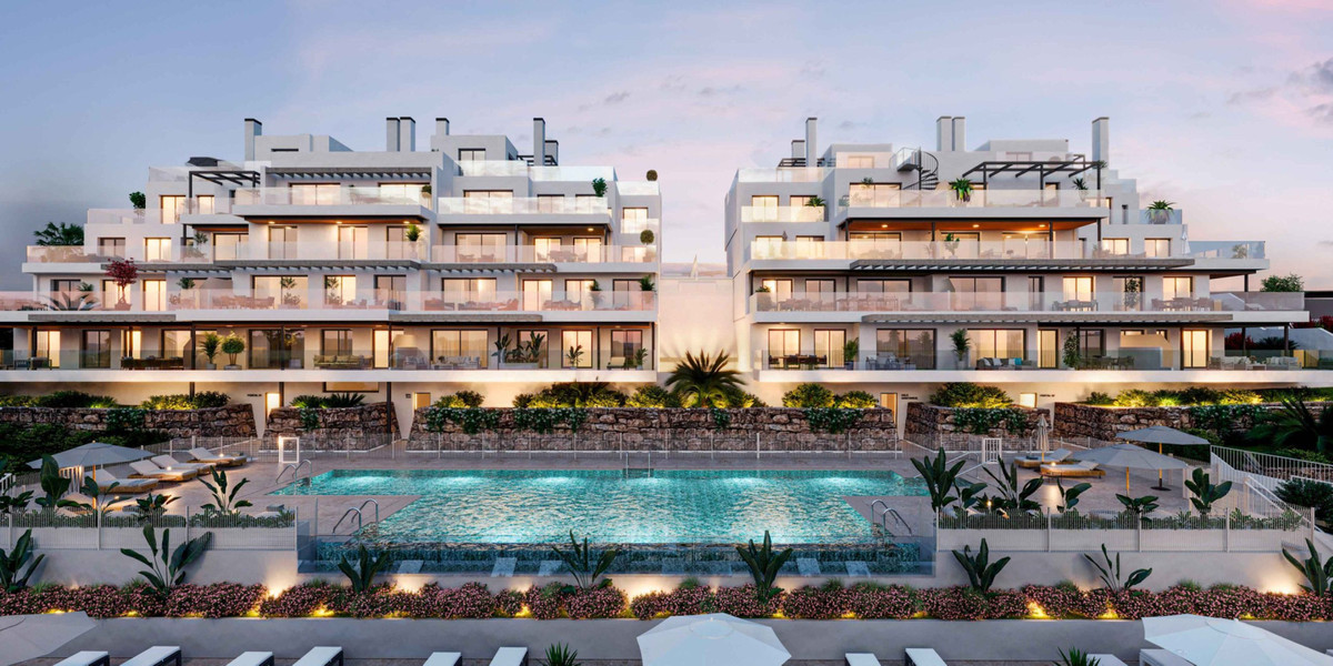 2 Bedroom Apartment for Sale in Estepona