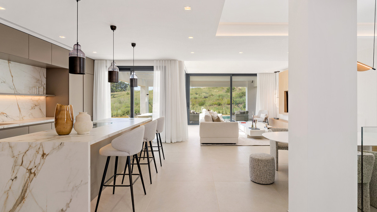 3 Bedroom Villa for Sale in Estepona — 7
