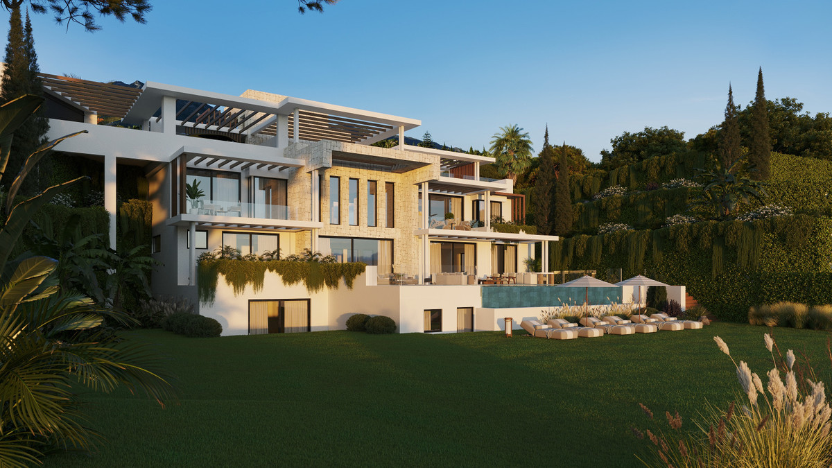 3 Bedroom Villa for Sale in Estepona — 2