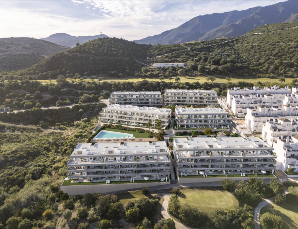 2 Bedroom Apartment for Sale in Estepona — view 10