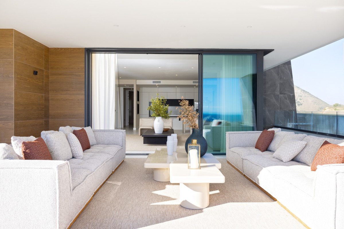 3 Bedroom Apartment for Sale in New Golden Mile — 4