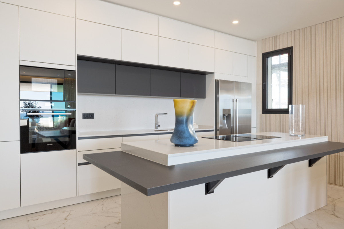 3 Bedroom Apartment for Sale in New Golden Mile — 8