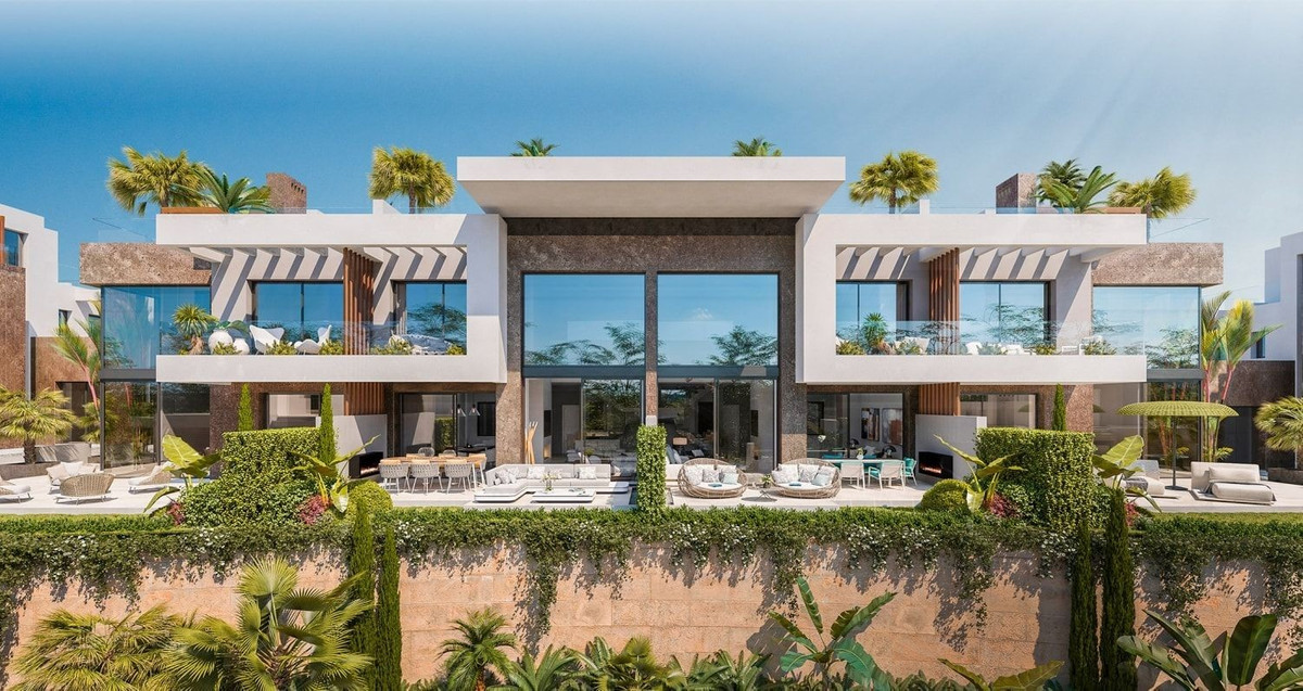 4 Bedroom Townhouse for Sale in Marbella