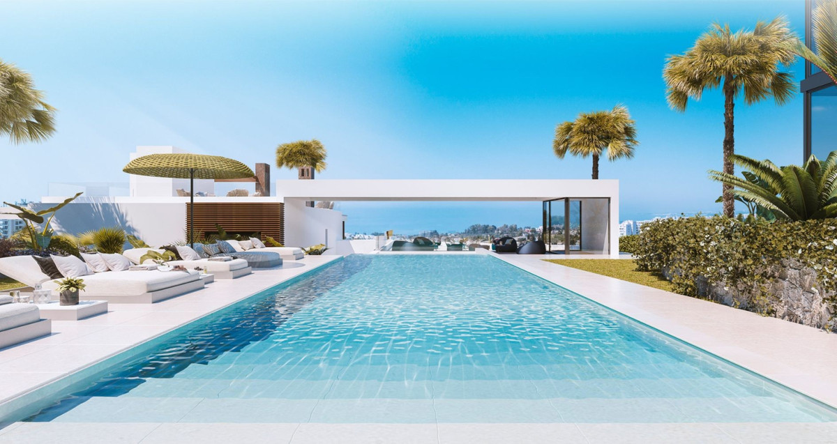4 Bedroom Townhouse for Sale in Marbella — 2