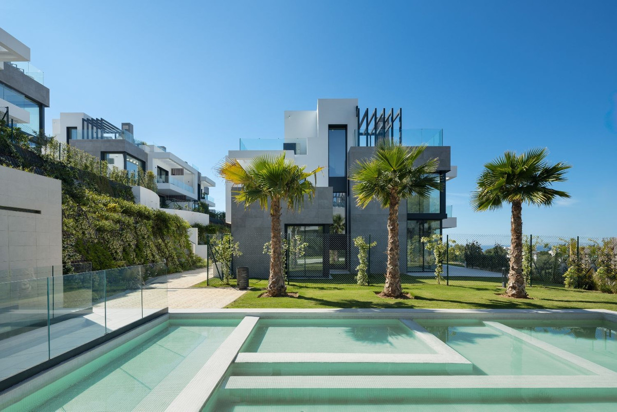 4 Bedroom Townhouse for Sale in Marbella — view 10