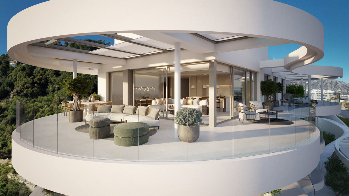 2 Bedroom Apartment for Sale in Marbella — 2