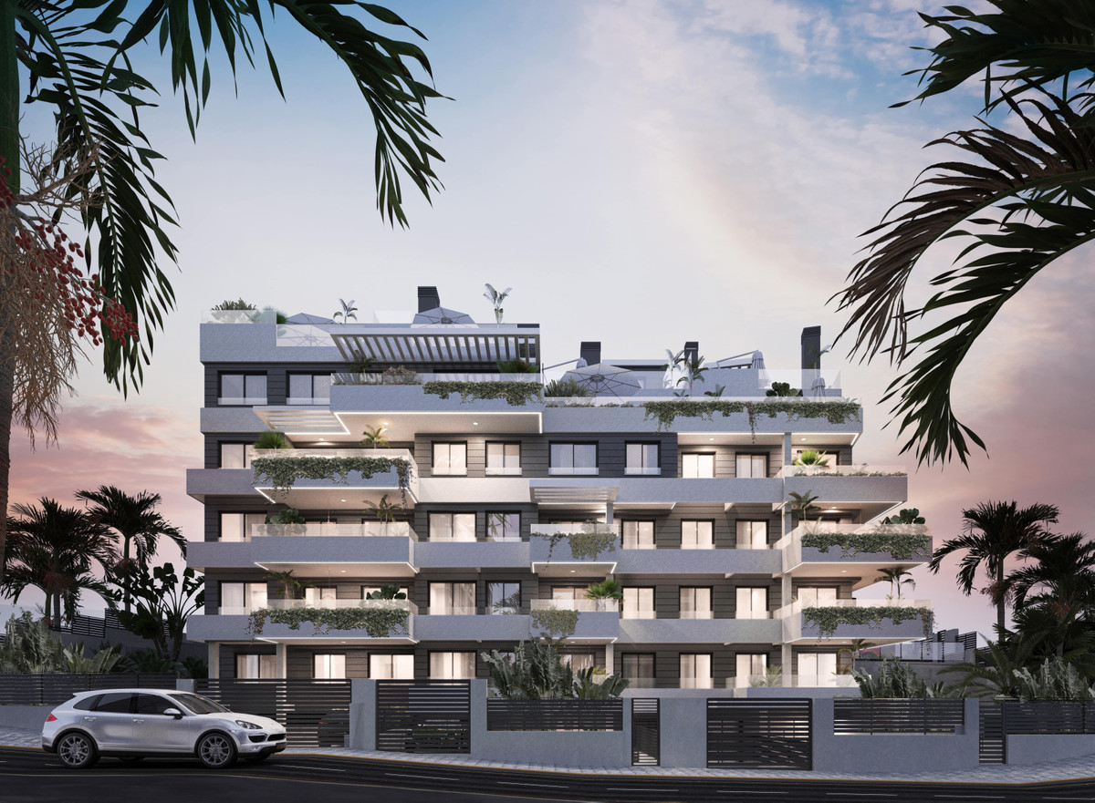 2 Bedroom Apartment for Sale in Estepona