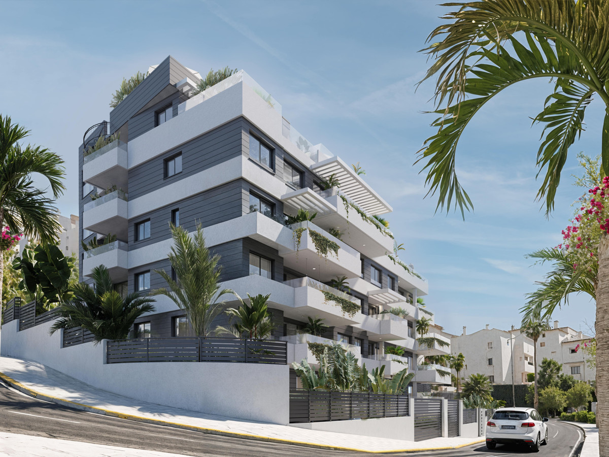 2 Bedroom Apartment for Sale in Estepona — 2