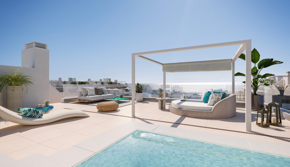 3 Bedroom Apartment for Sale in Estepona — 2