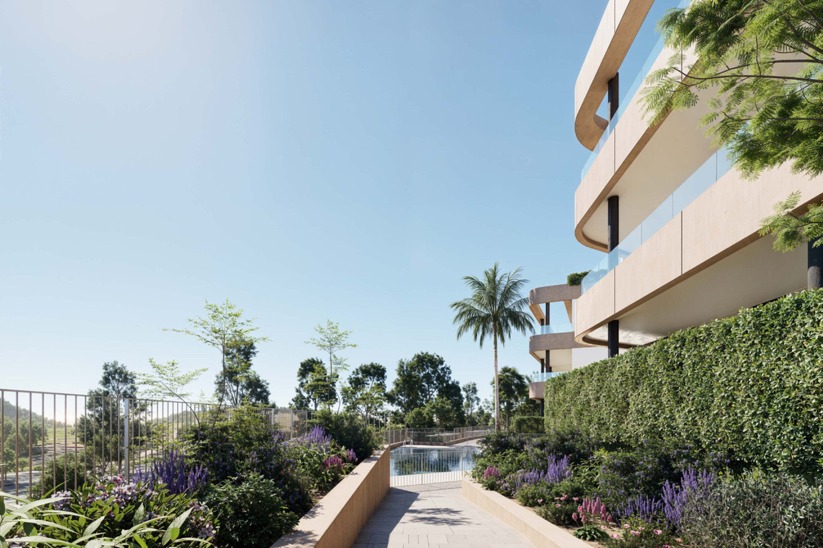 2 Bedroom Apartment for Sale in Estepona — view 10