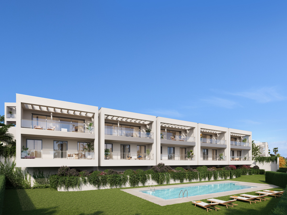 3 Bedroom Townhouse for Sale in Marbella — 2