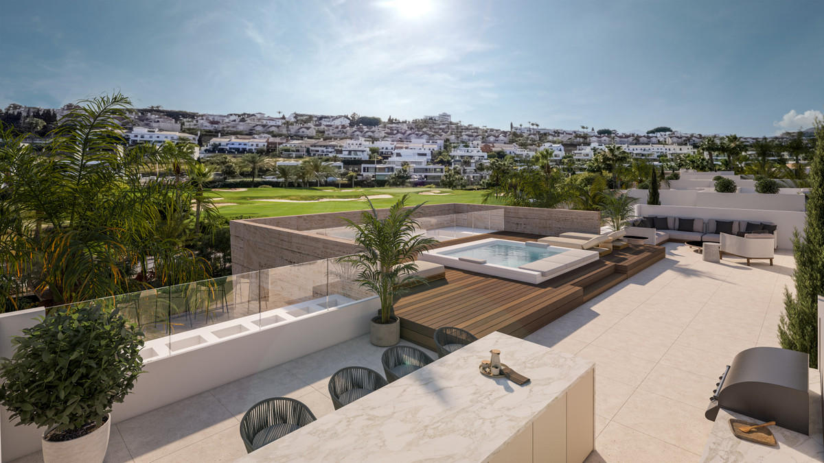 5 Bedroom Villa for Sale in Estepona — 9