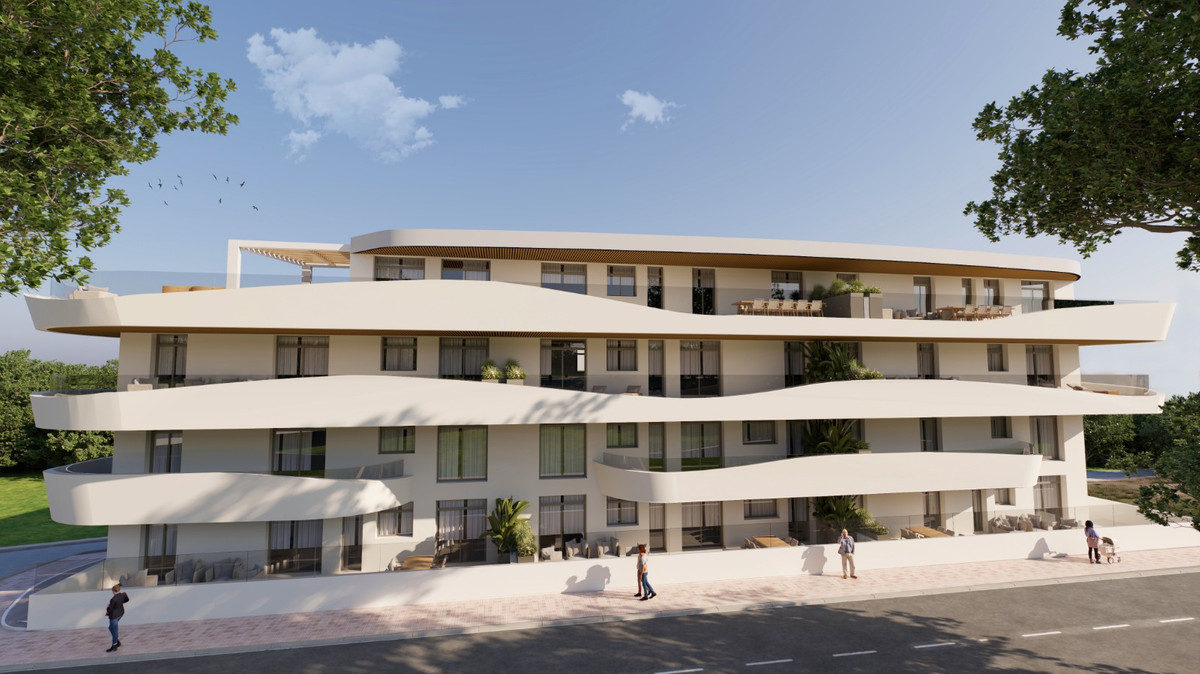 3 Bedroom Apartment for Sale in Estepona