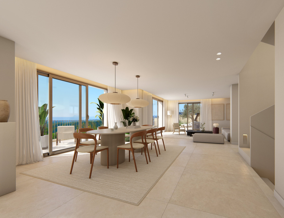 3 Bedroom Villa for Sale in Istán — 2