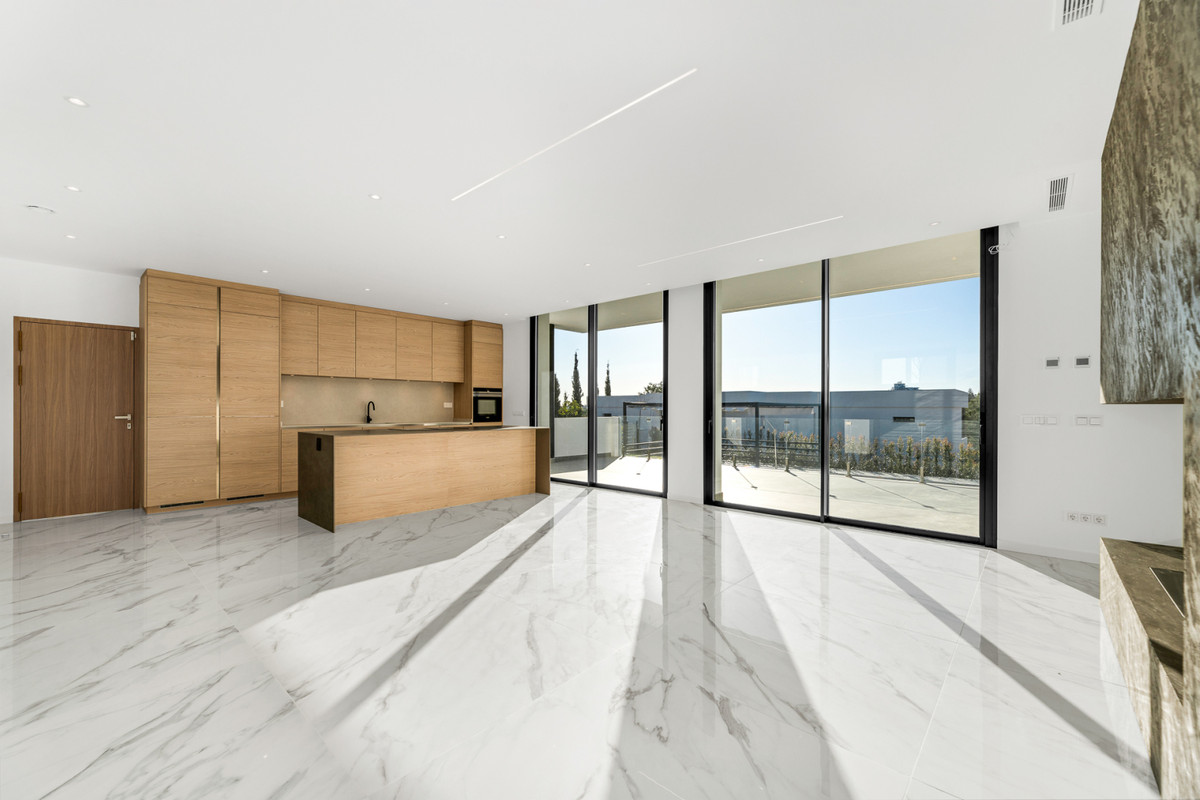 6 Bedroom Villa for Sale in Benahavís — 3