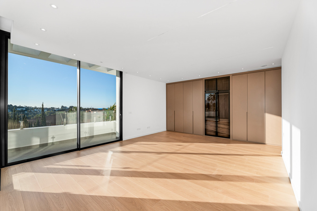6 Bedroom Villa for Sale in Benahavís — 9