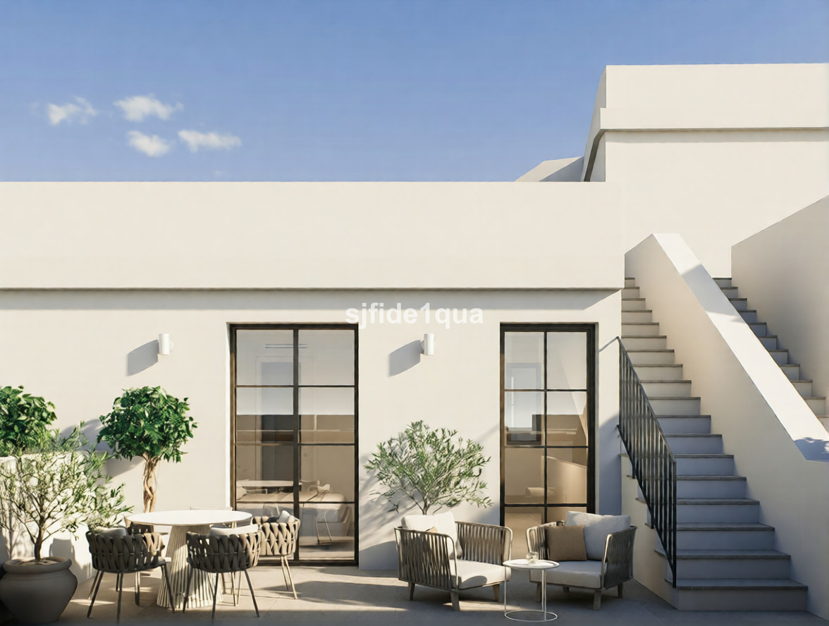 2 Bedroom Townhouse for Sale in Estepona — 2