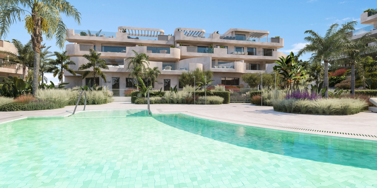 3 Bedroom Apartment for Sale in Estepona — 8