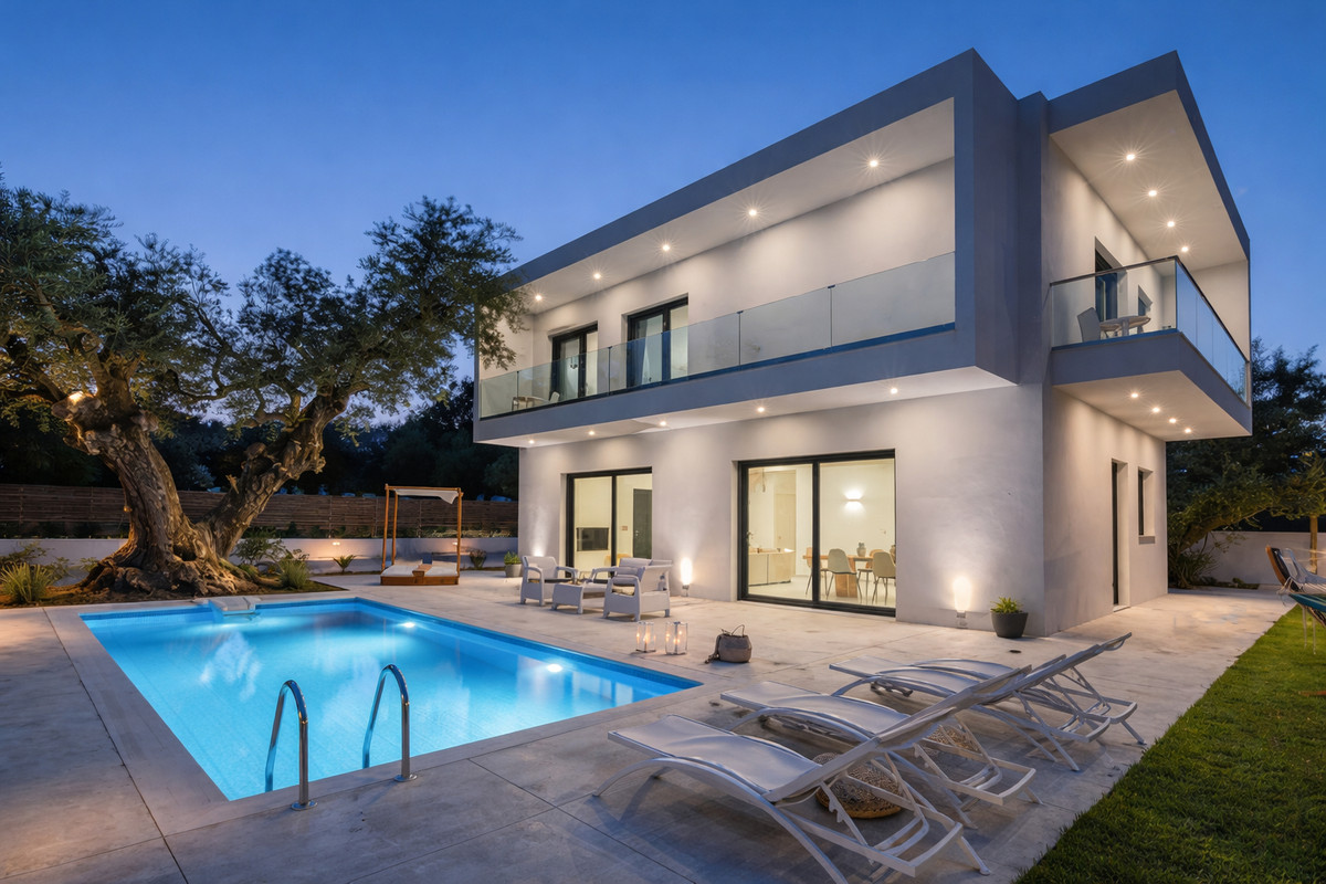 3 Bedroom Villa for Sale in Bel Air
