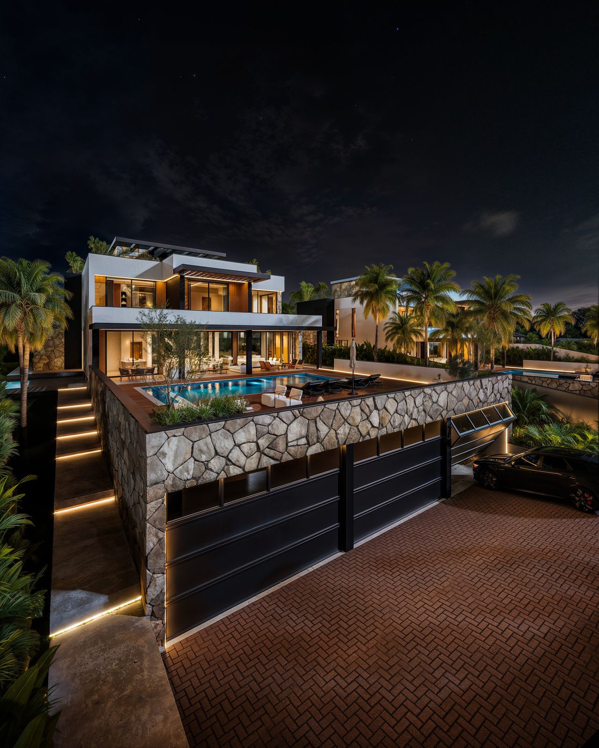 5 Bedroom Villa for Sale in New Golden Mile — 2