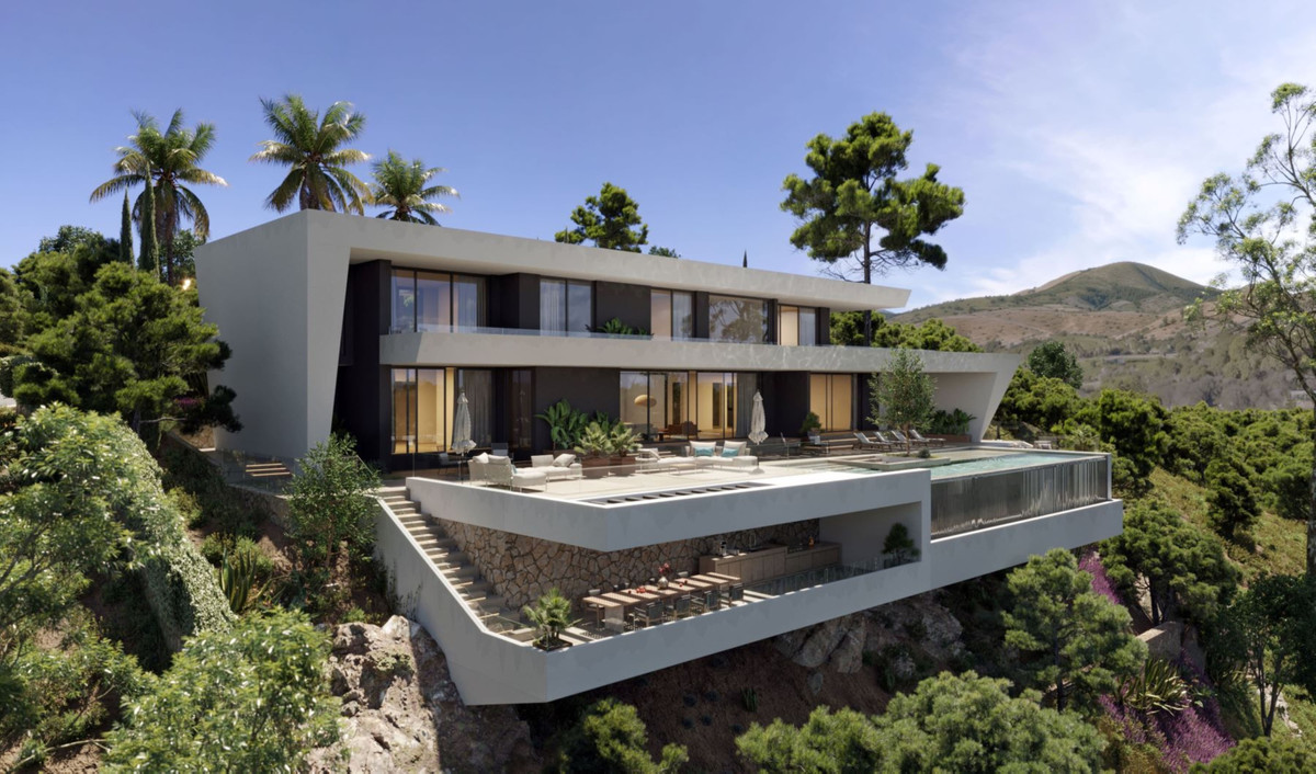 5 Bedroom Villa for Sale in Benahavís — 2