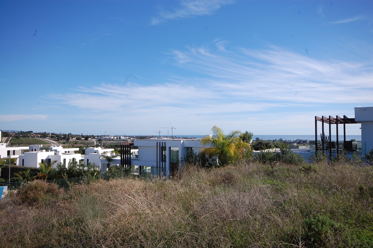 4 Bedroom Villa for Sale in Estepona — 4