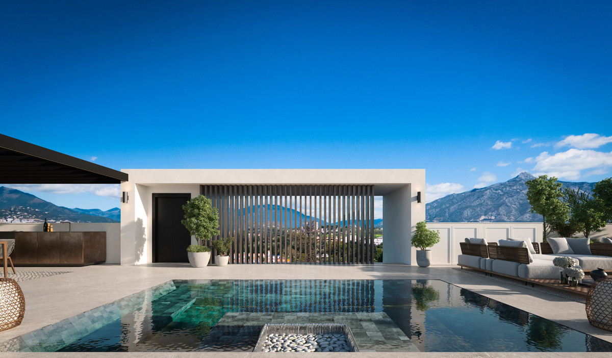 4 Bedroom Villa for Sale in Marbella — 2