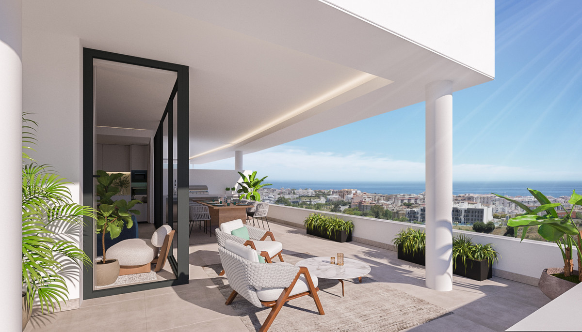 3 Bedroom Apartment for Sale in Estepona — 2